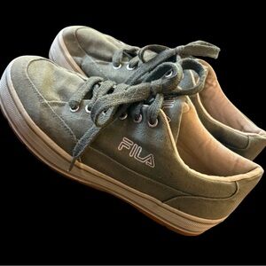 Fila Olive Green Canvas Sneakers Men’s 9 Casual Lace Up Shoes